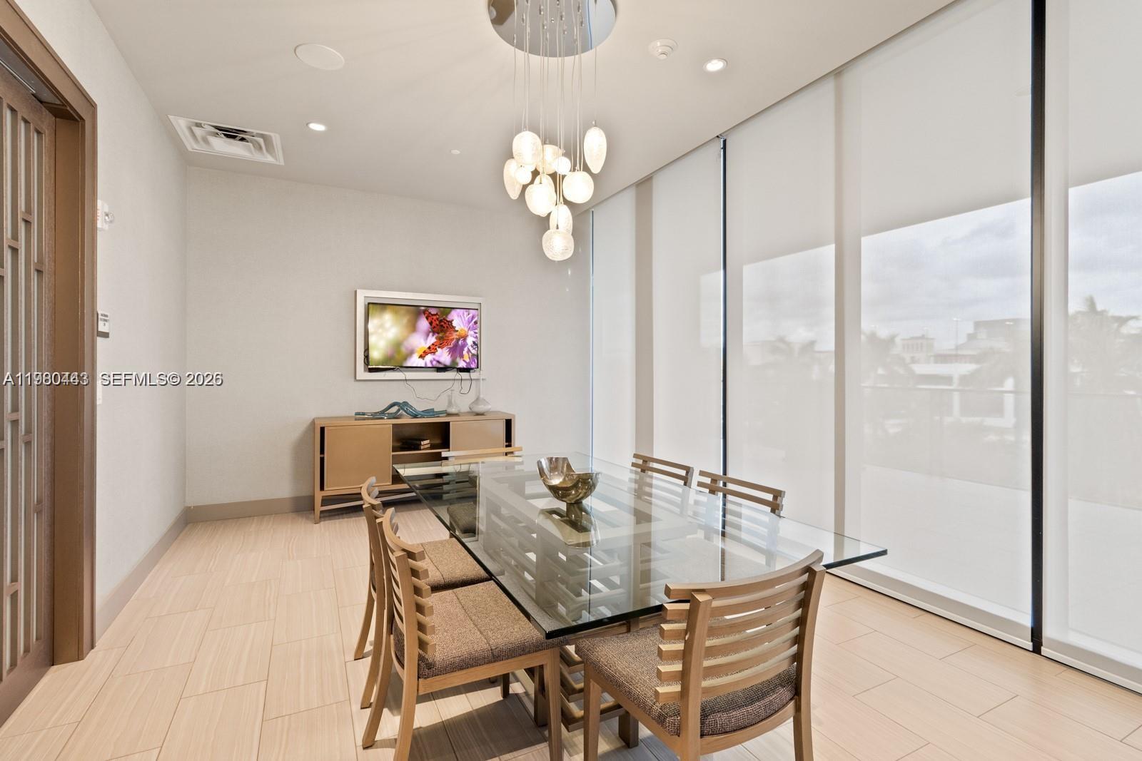 5300 PASEO CONDO - Residential Lease