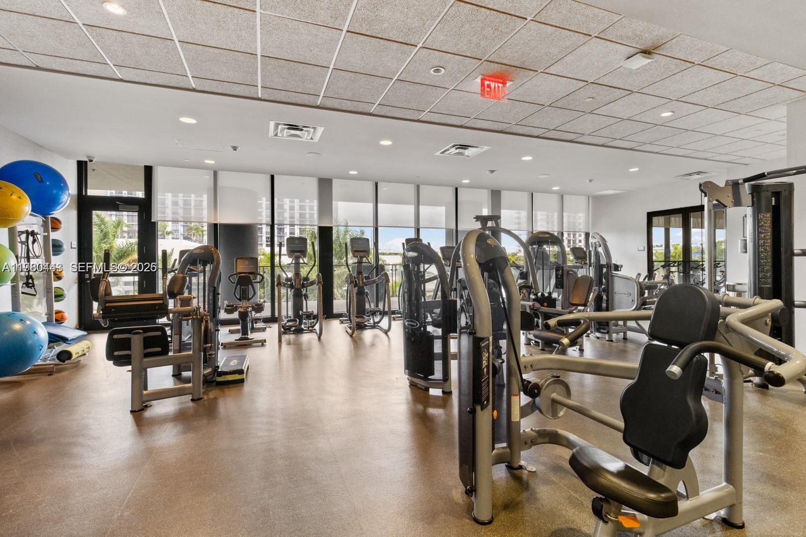 5300 PASEO CONDO - Residential Lease