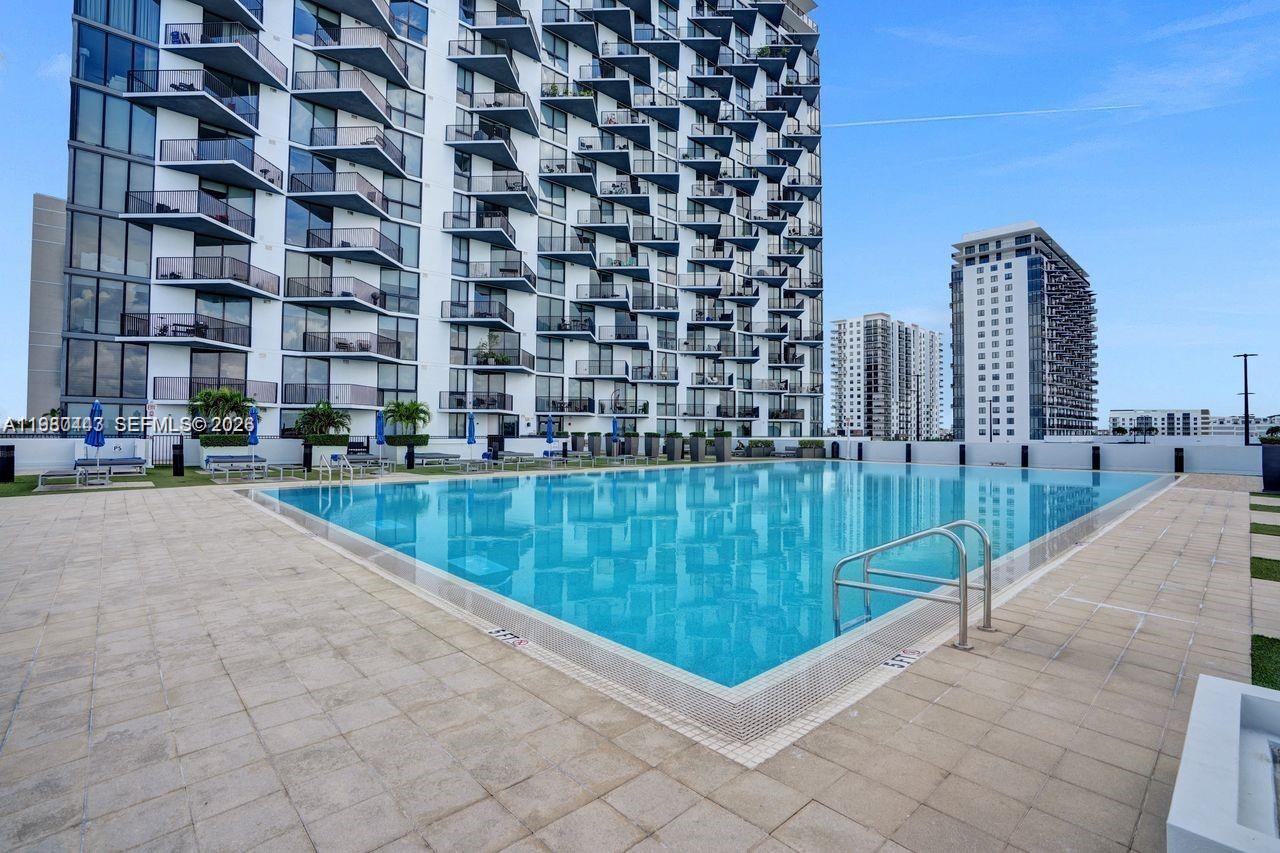 5300 PASEO CONDO - Residential Lease