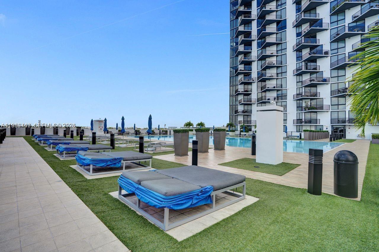 5300 PASEO CONDO - Residential Lease