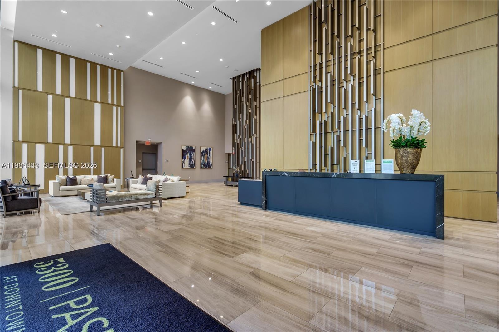 5300 PASEO CONDO - Residential Lease