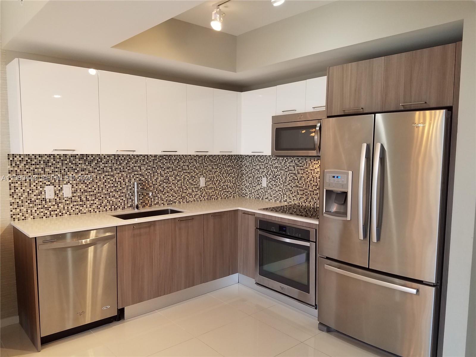 5300 PASEO CONDO - Residential Lease