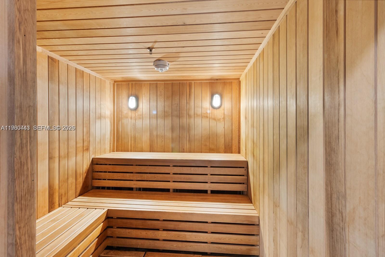 5300 PASEO CONDO - Residential Lease