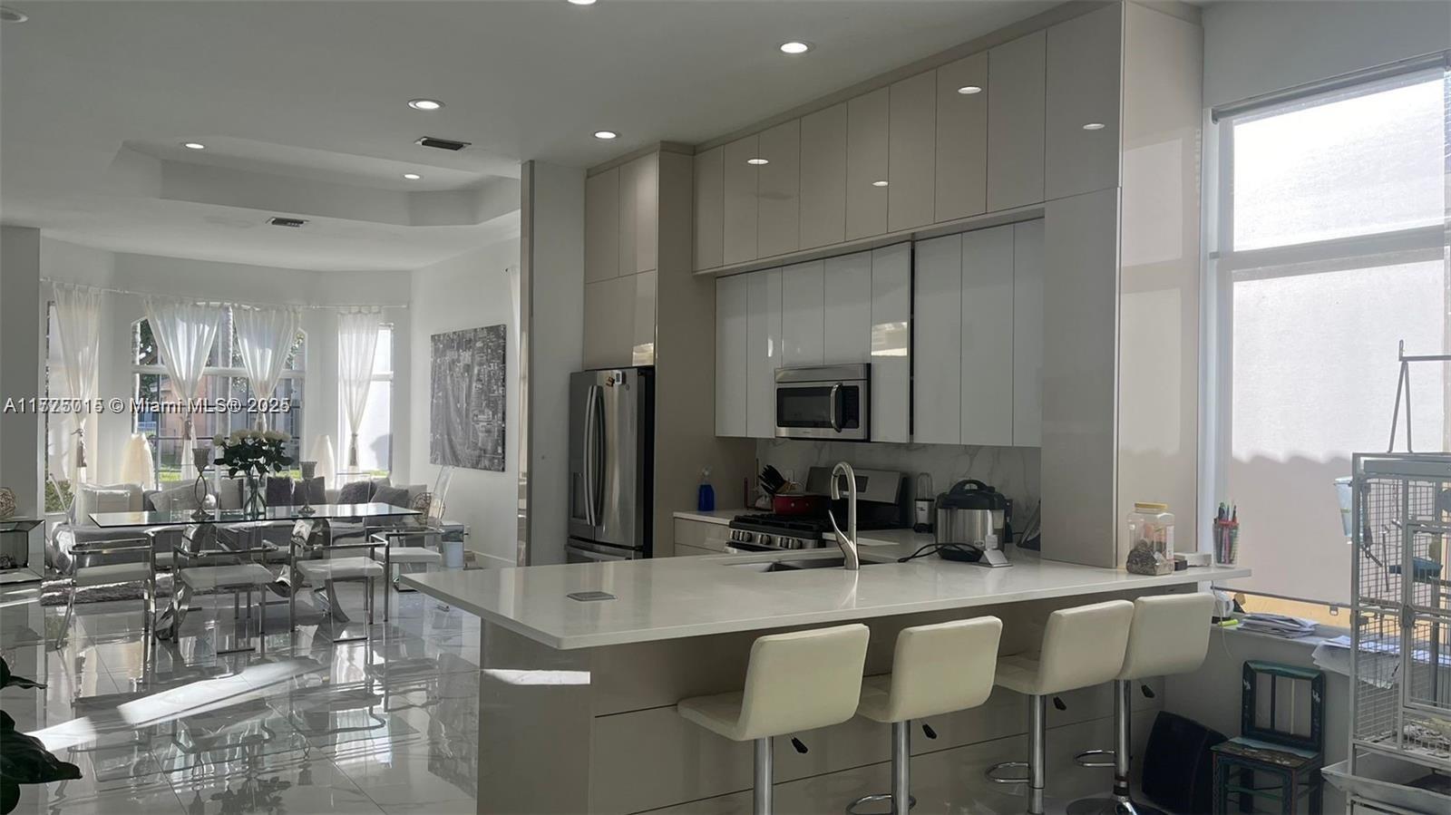 Property for Sale at 19353 Sw 60th Ct, Pembroke Pines, Miami-Dade County, Florida - Bedrooms: 3 
Bathrooms: 3  - $895,000