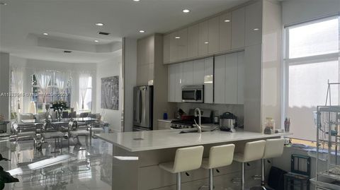19353 SW 60th Ct Pembroke Pines FL 33332