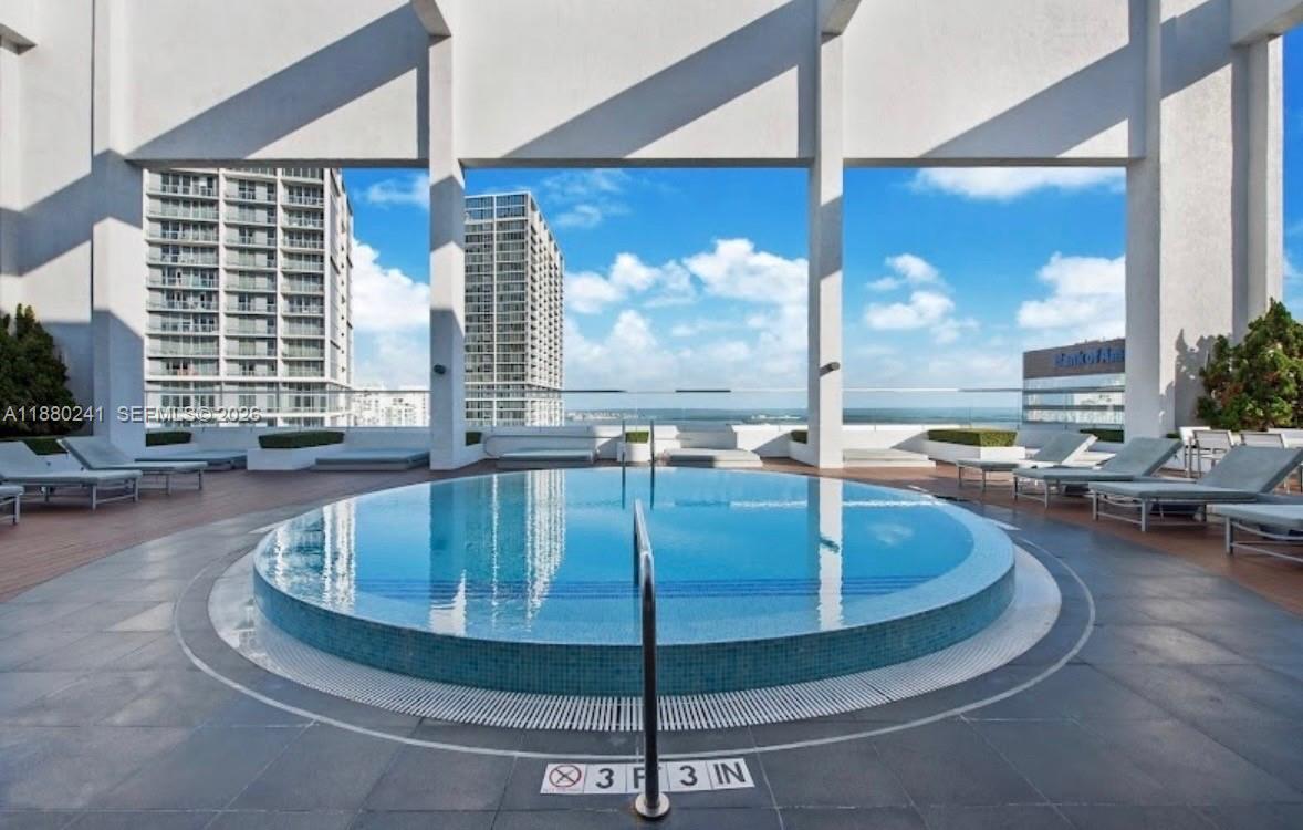 500 BRICKELL WEST CONDO - Residential