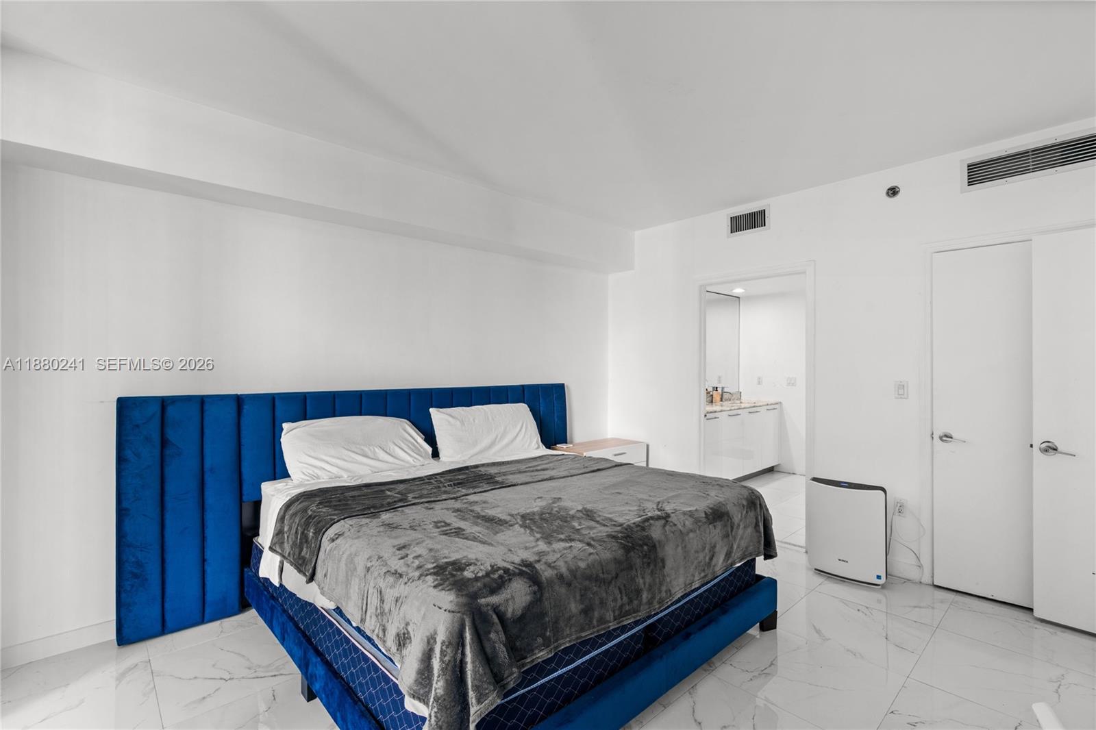 500 BRICKELL WEST CONDO - Residential