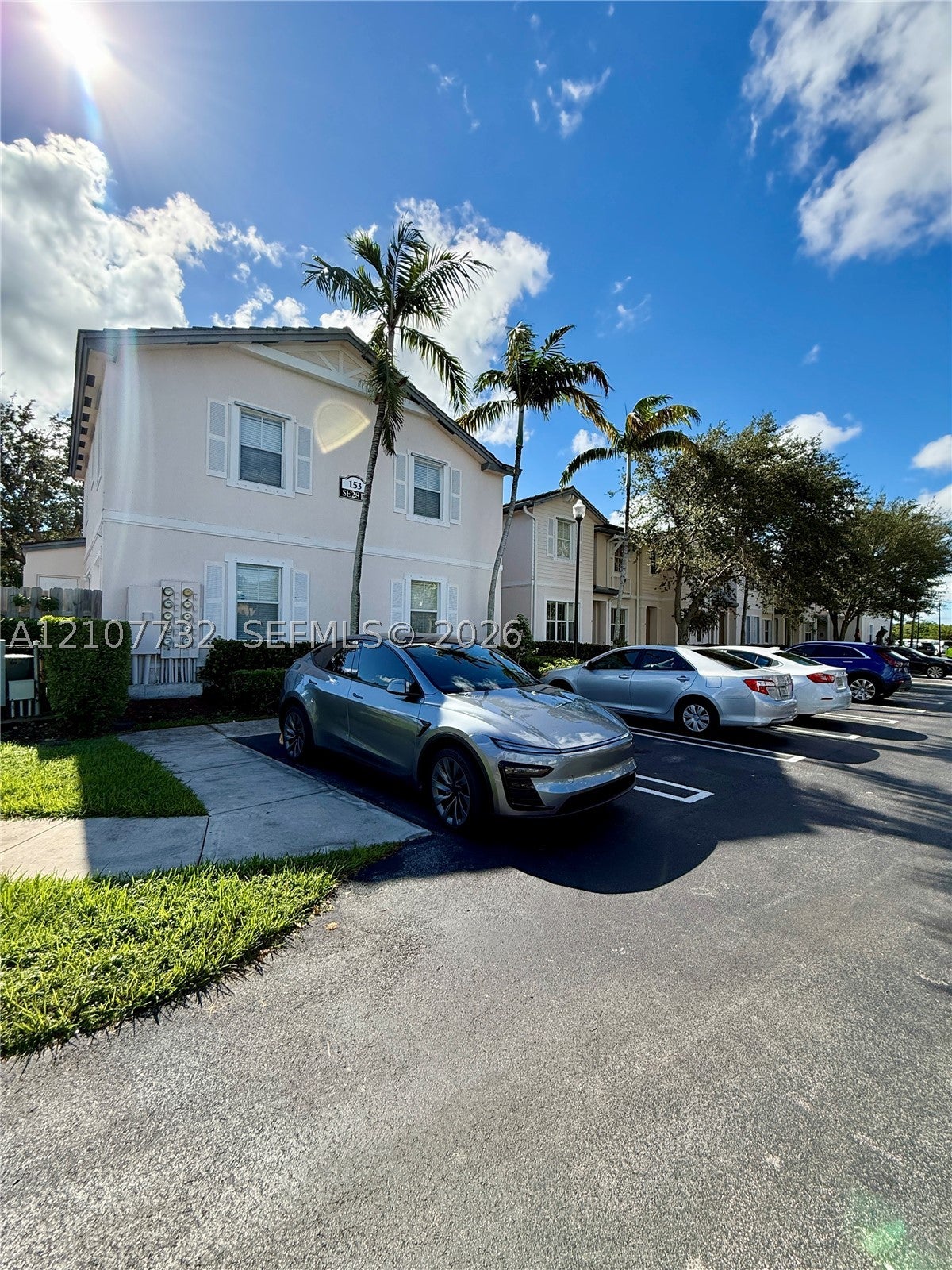 153 SE 28th Pl 7