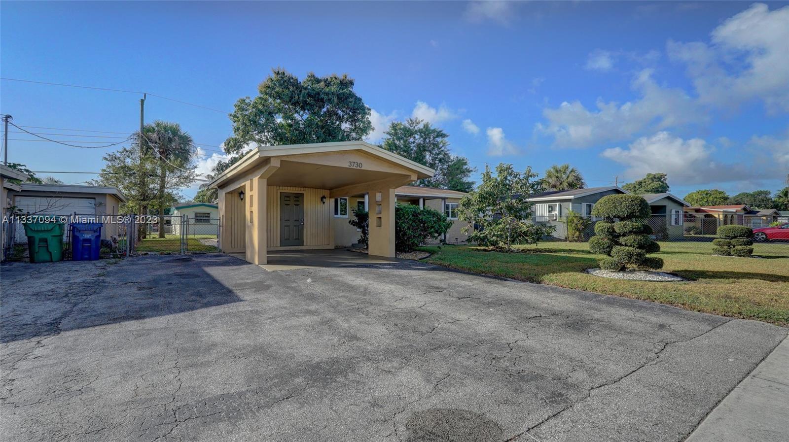 PLAZA ESTATES 3RD SEC - Residential