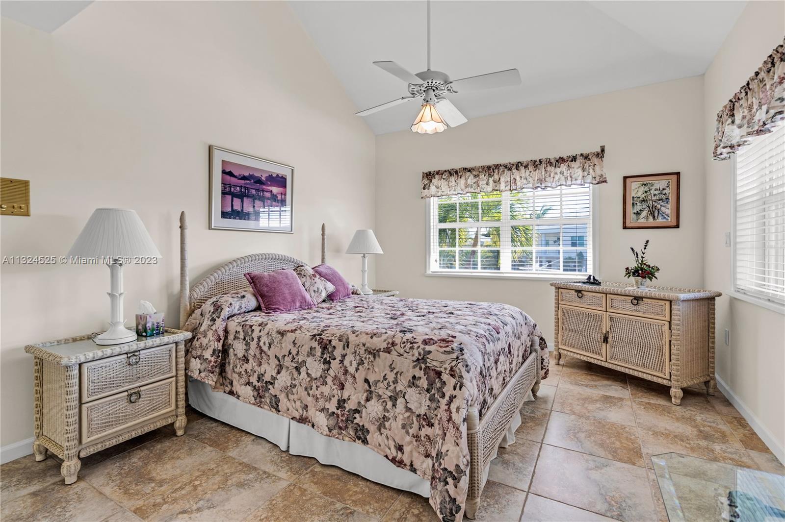 PORT LARGO 5TH ADD - Residential