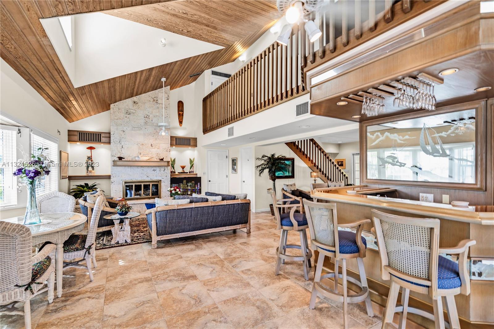 PORT LARGO 5TH ADD - Residential