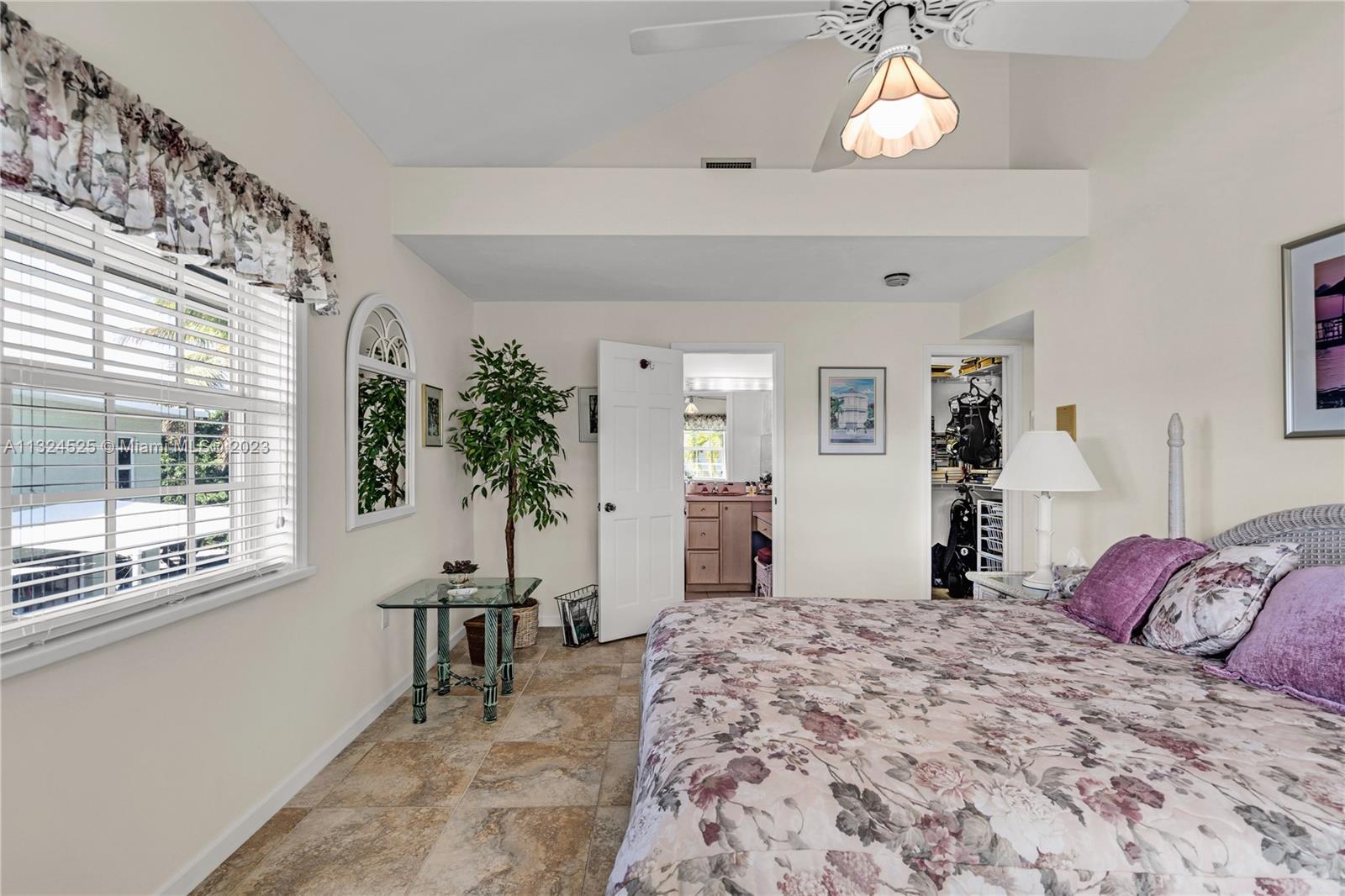 PORT LARGO 5TH ADD - Residential