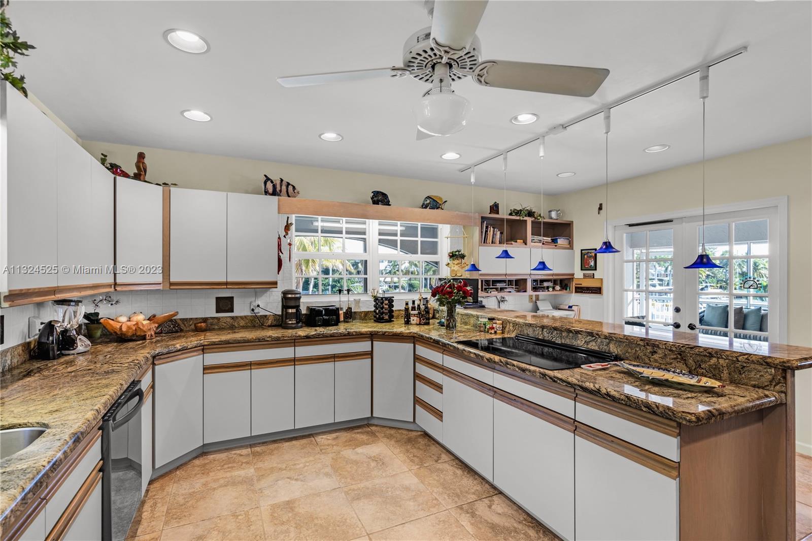 PORT LARGO 5TH ADD - Residential