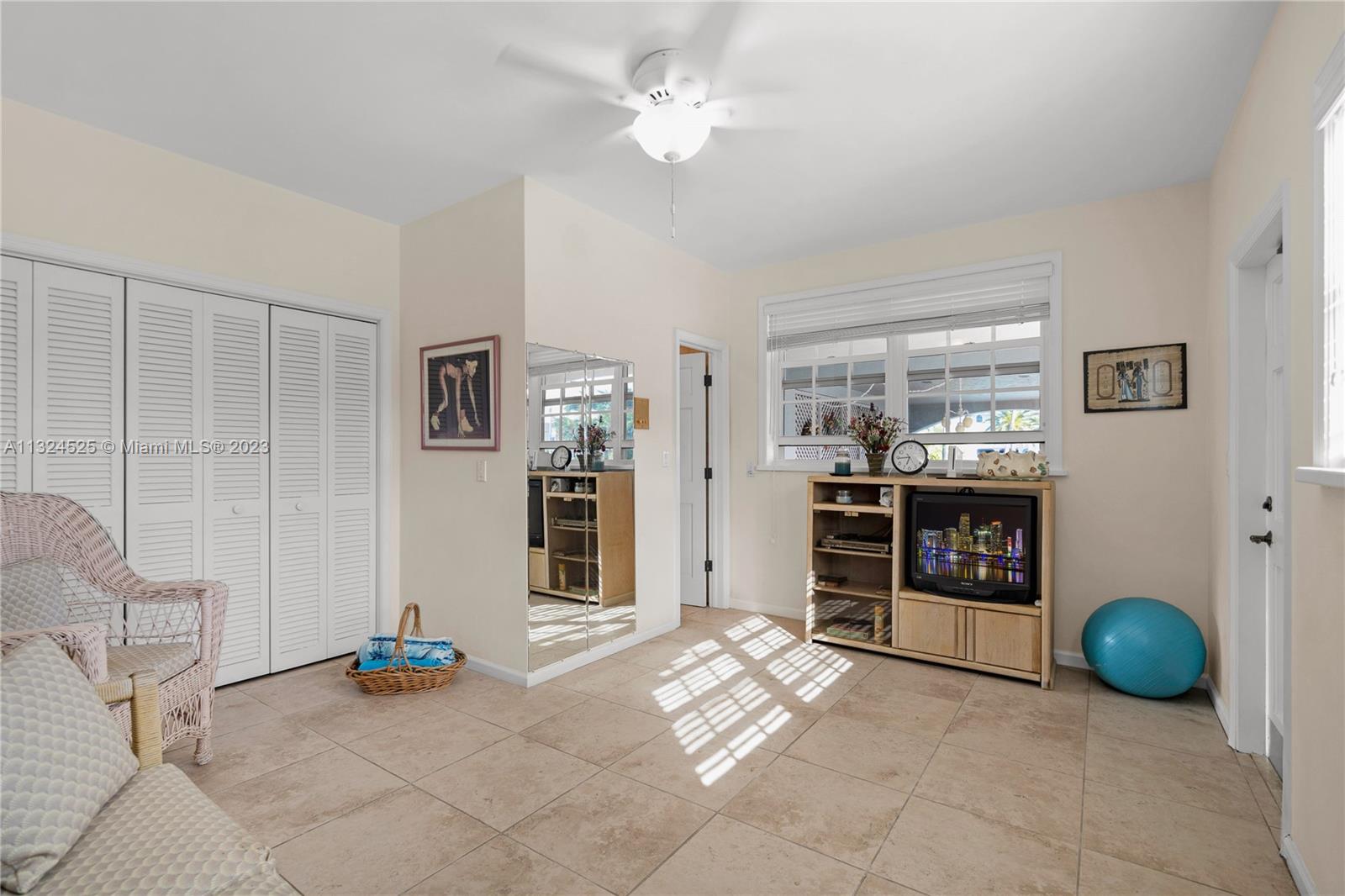 PORT LARGO 5TH ADD - Residential