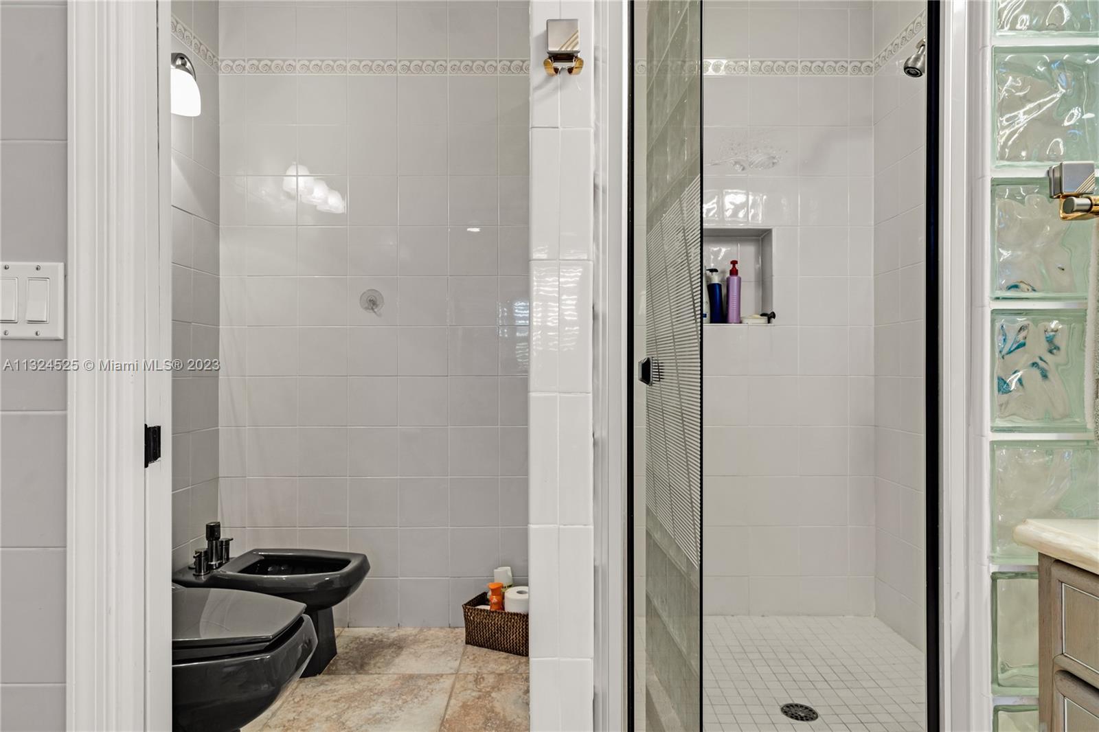 PORT LARGO 5TH ADD - Residential