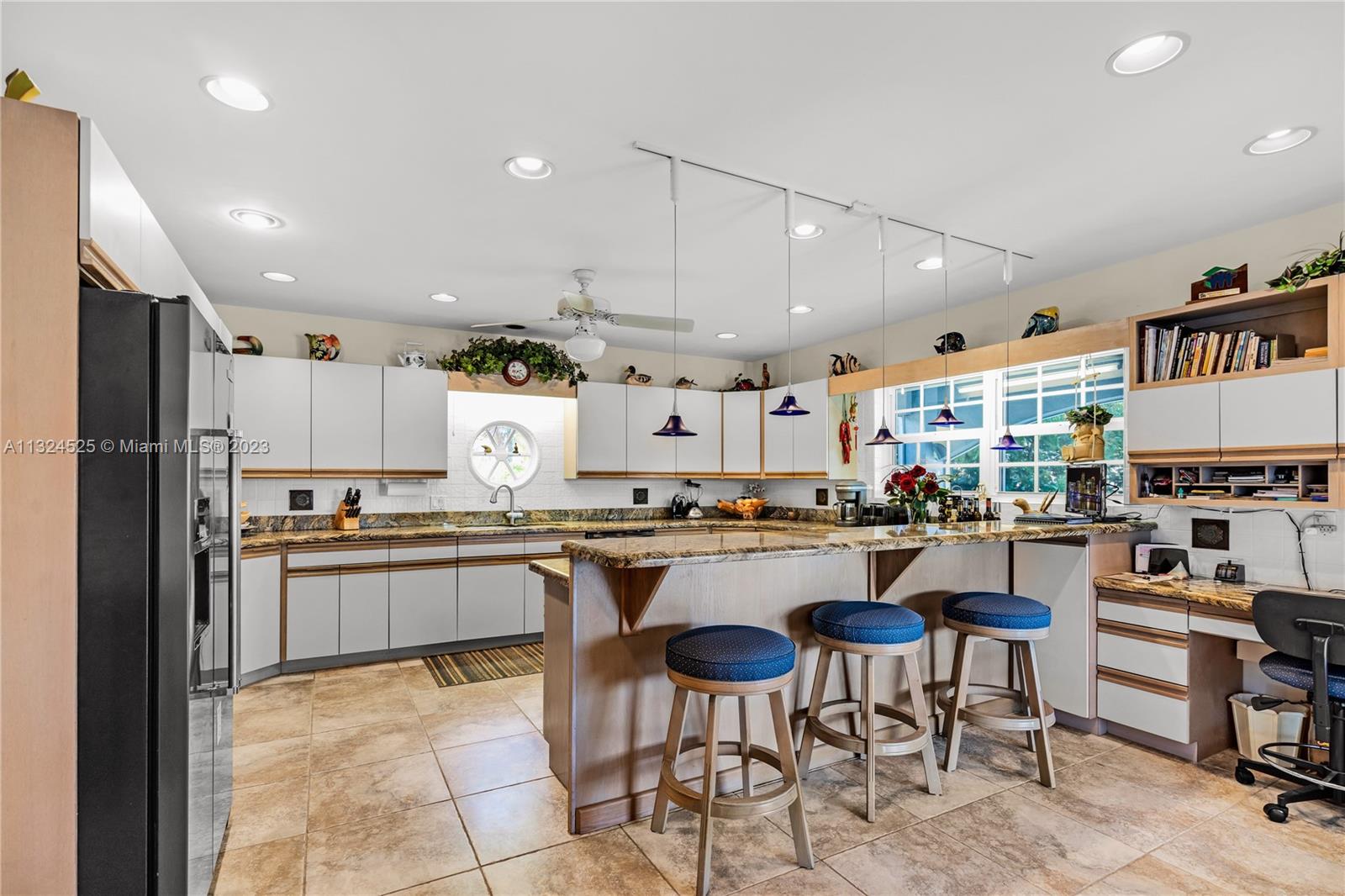 PORT LARGO 5TH ADD - Residential