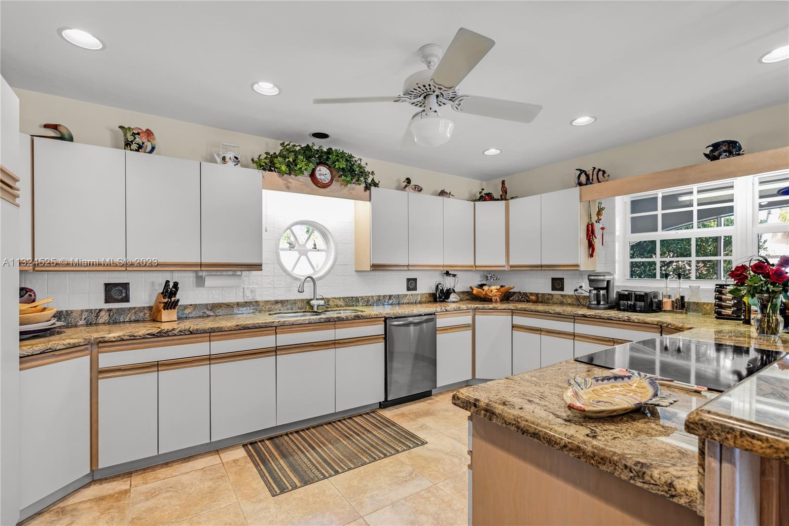 PORT LARGO 5TH ADD - Residential