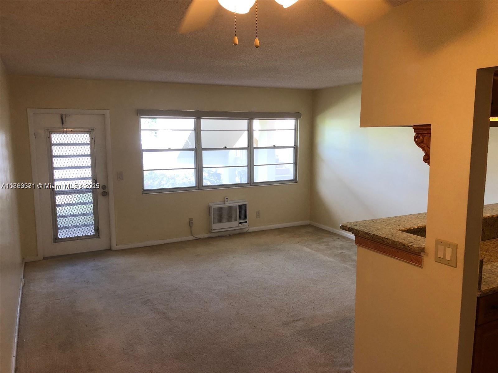 VENTNOR E CONDO - Residential Lease