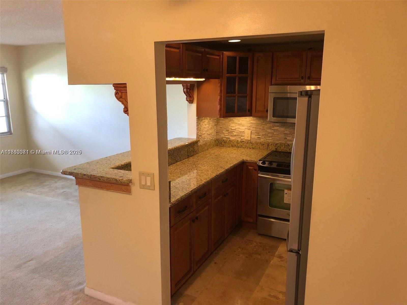 VENTNOR E CONDO - Residential Lease
