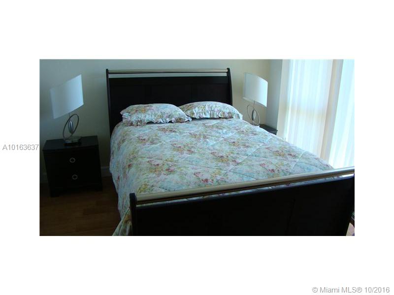 Harbour House Condo - Residential Lease