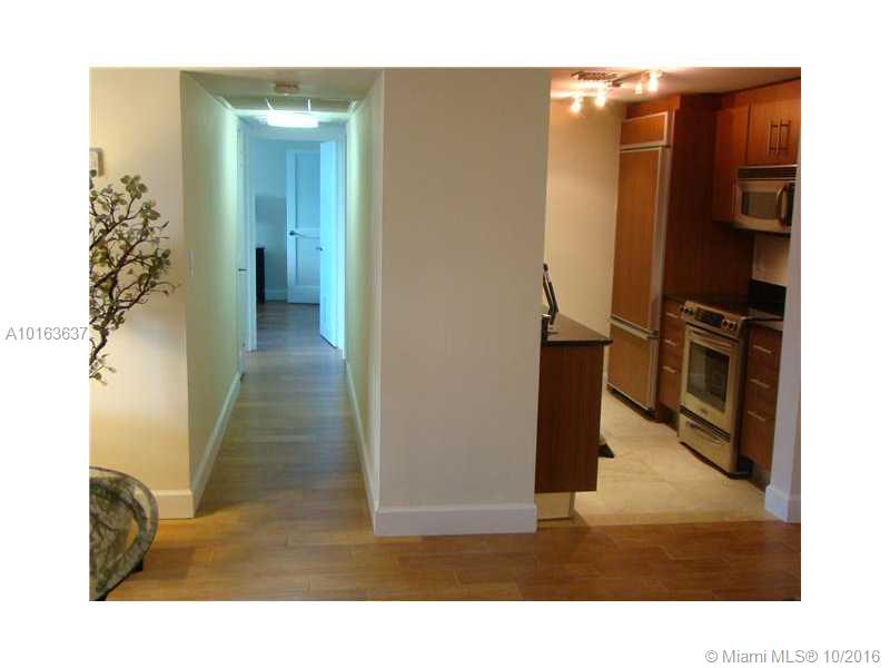 Harbour House Condo - Residential Lease