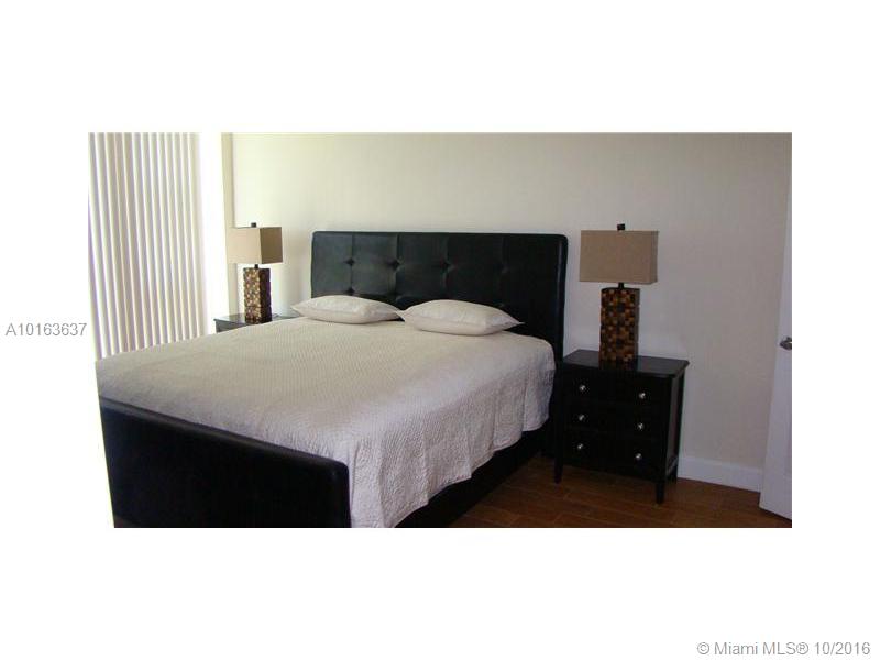 Harbour House Condo - Residential Lease