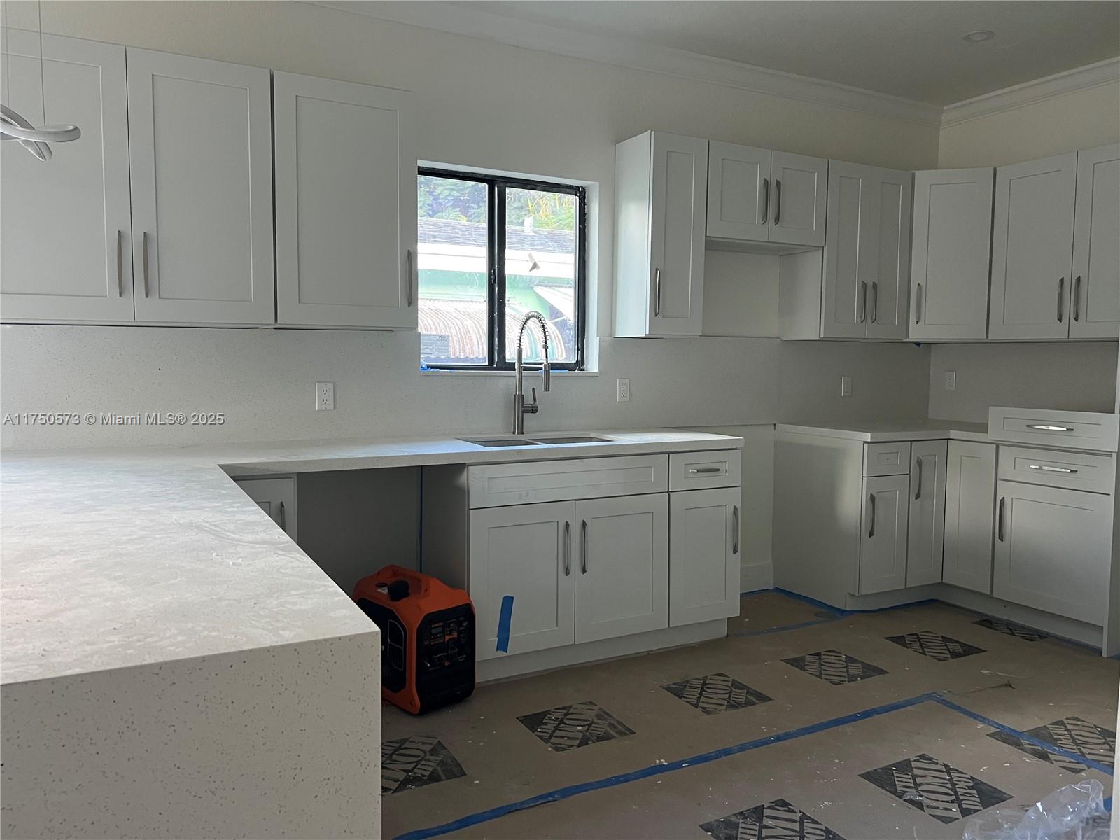 1735 NW 84th St