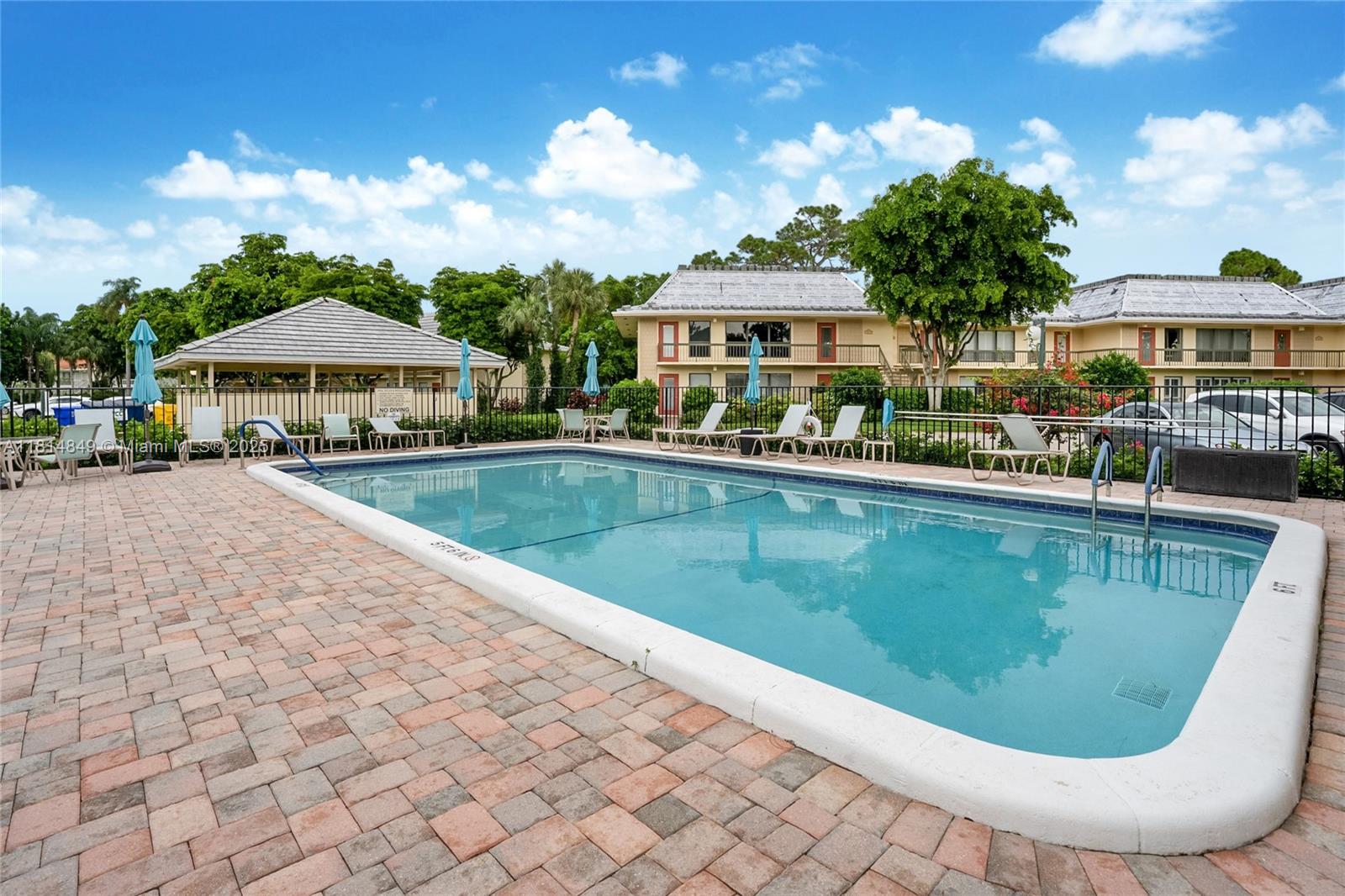 QUAIL RIDGE CONDO 3A - Residential
