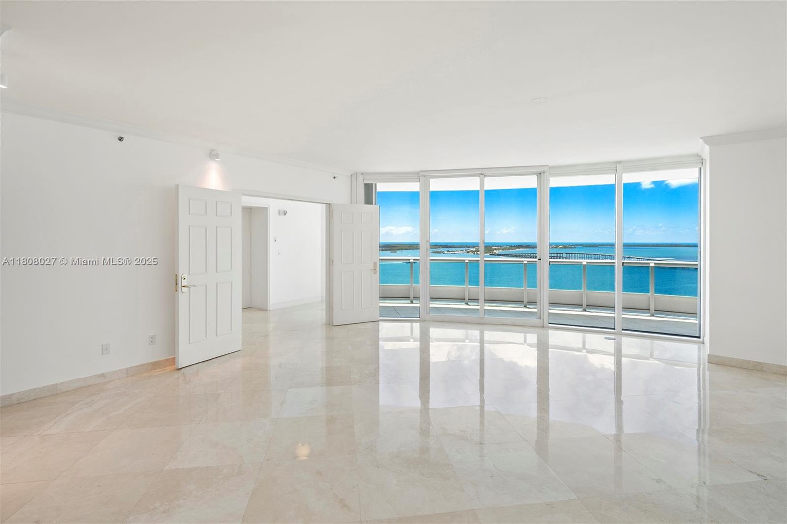 1643 Brickell Ave 2502