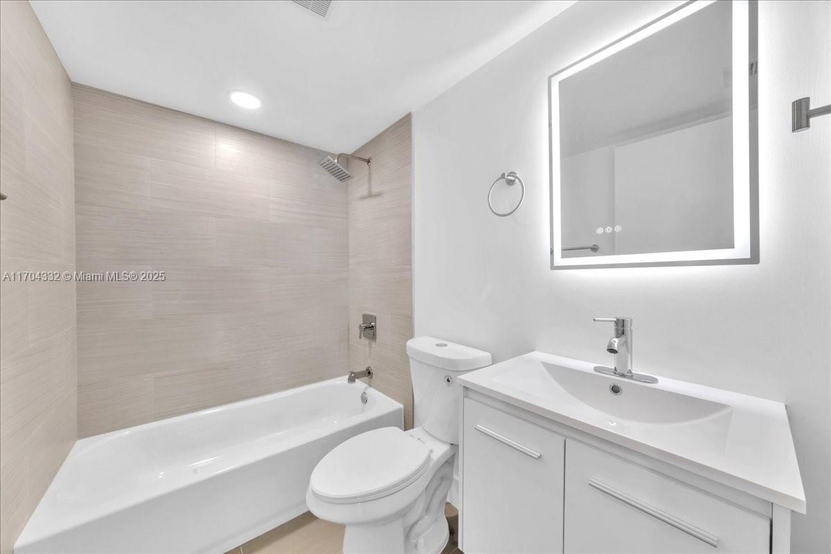 HAWTHORNE AT CENTURY VILL - Residential