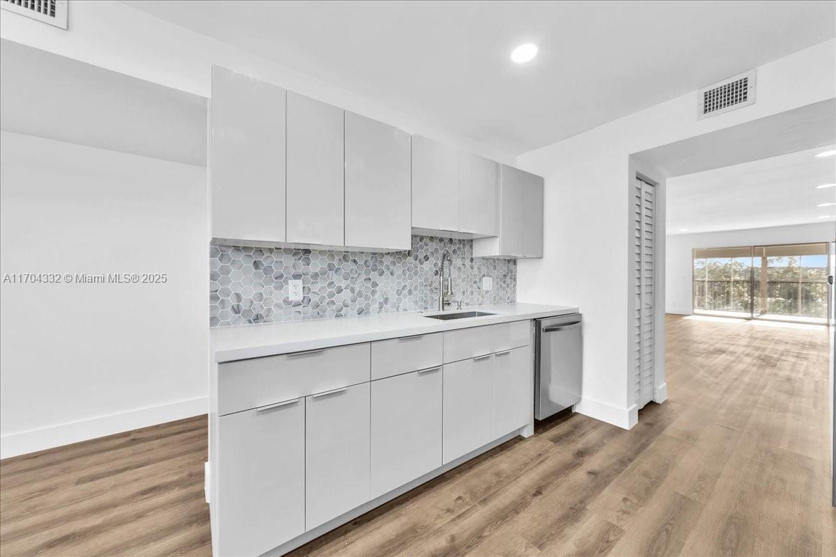 HAWTHORNE AT CENTURY VILL - Residential