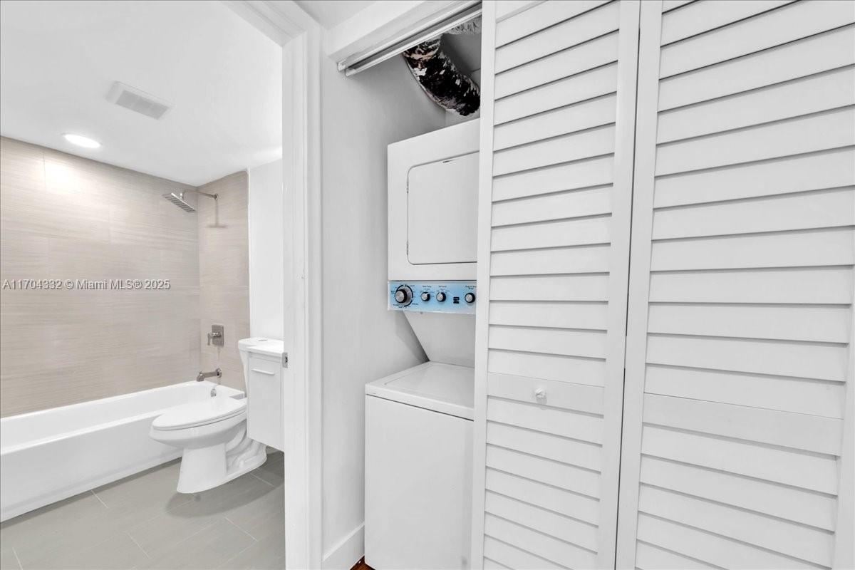 HAWTHORNE AT CENTURY VILL - Residential