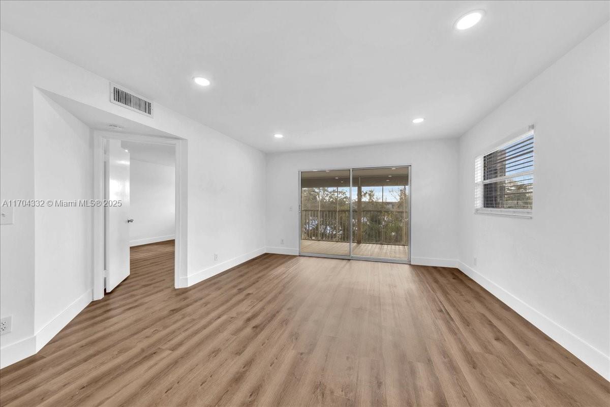 HAWTHORNE AT CENTURY VILL - Residential
