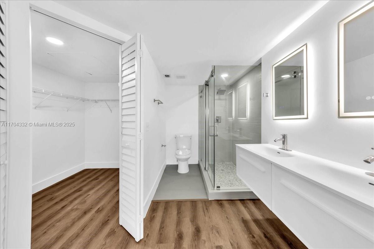 HAWTHORNE AT CENTURY VILL - Residential