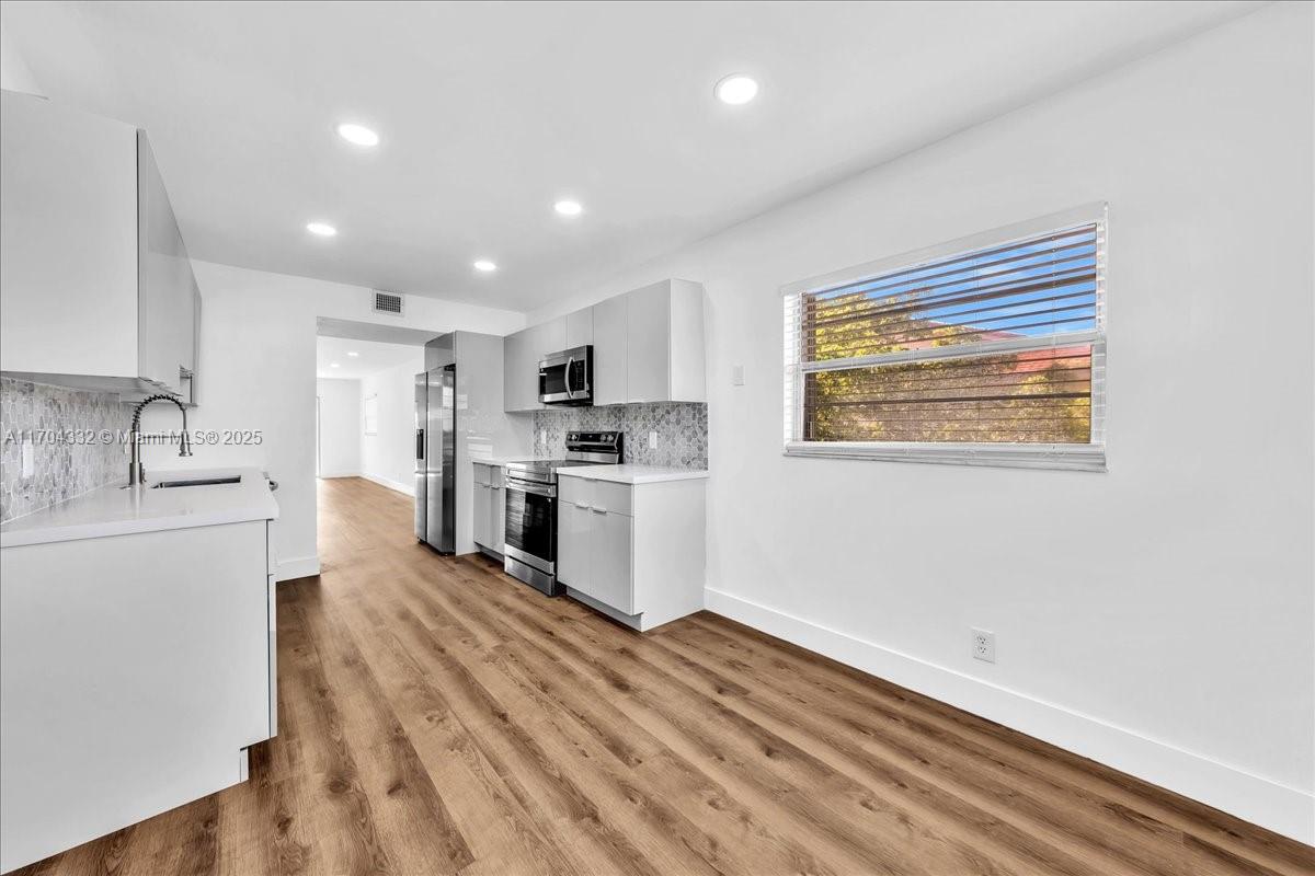 HAWTHORNE AT CENTURY VILL - Residential