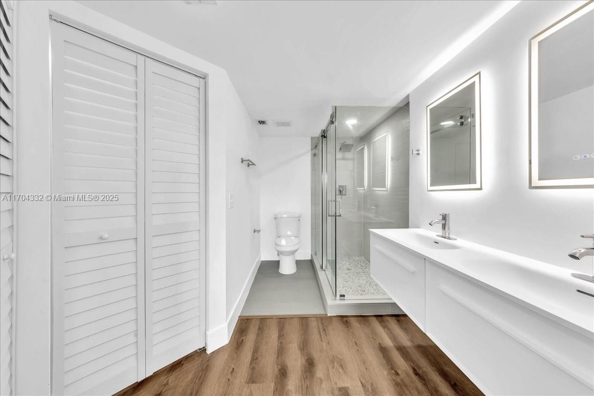 HAWTHORNE AT CENTURY VILL - Residential