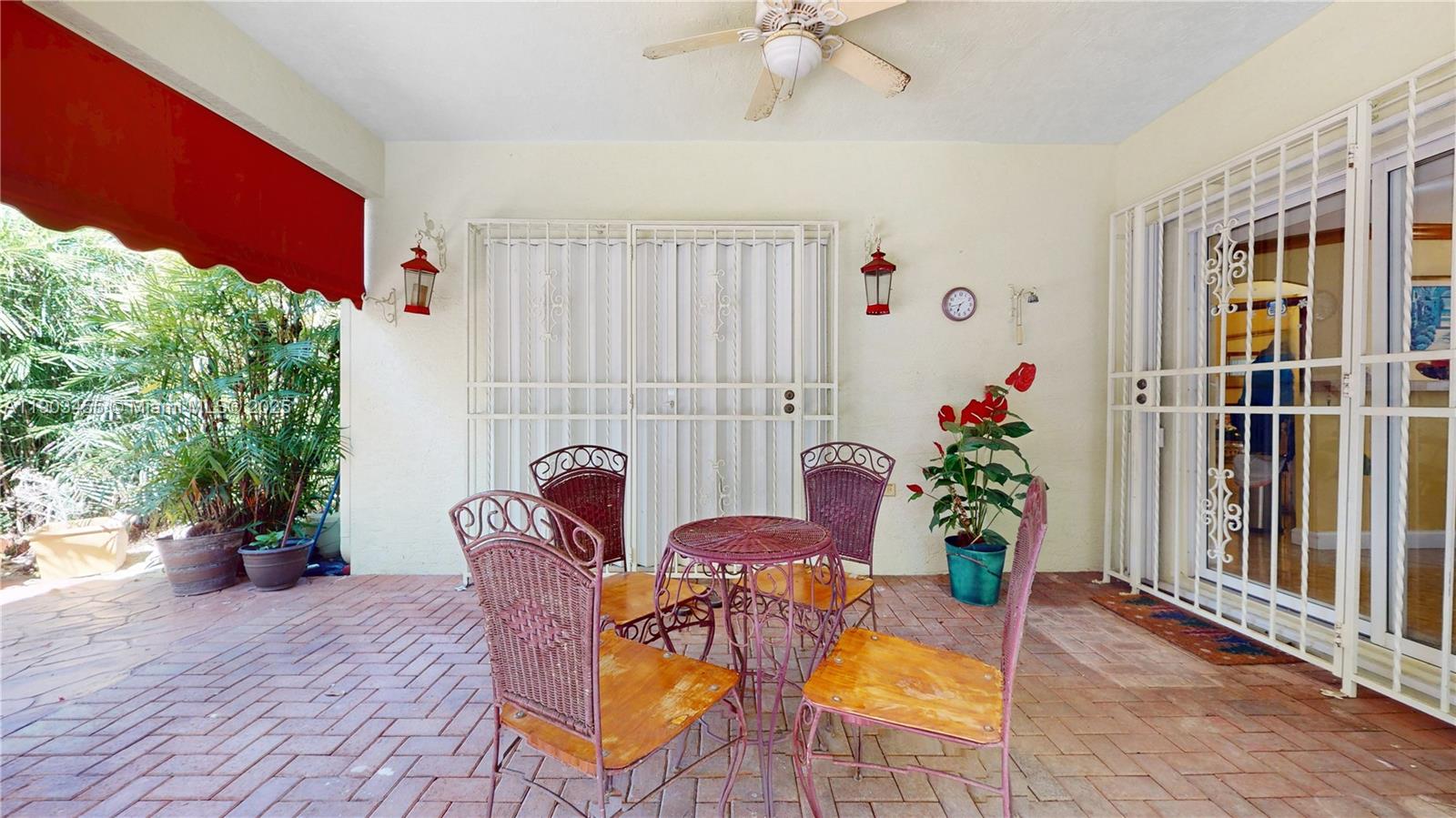 BISCAYNE DRIVE ESTATES - Residential