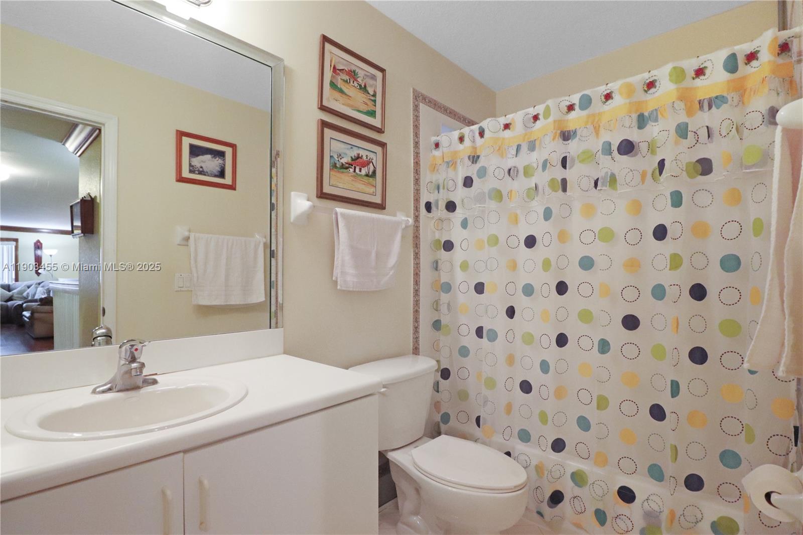 BISCAYNE DRIVE ESTATES - Residential