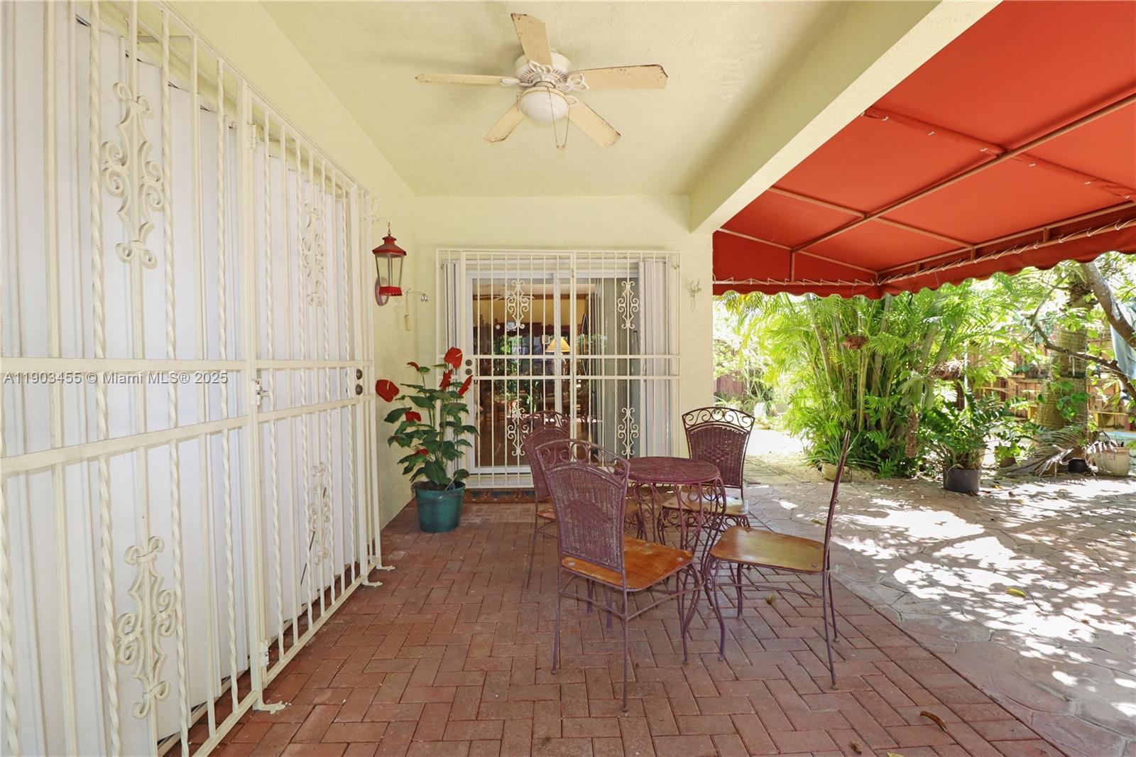 BISCAYNE DRIVE ESTATES - Residential