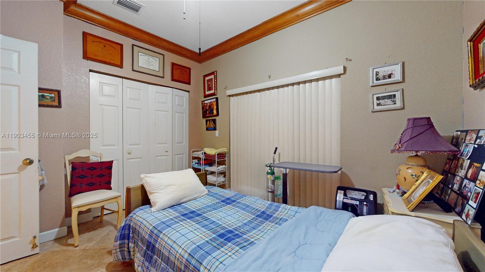 BISCAYNE DRIVE ESTATES - Residential