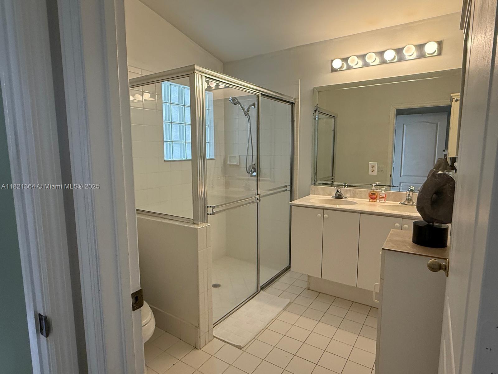 WYNDHAM LAKES NORTH - Residential