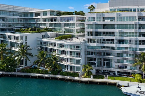 Photo of 4701 N Meridian Ave #325, Miami Beach, FL 33140 (MLS # A12086119)