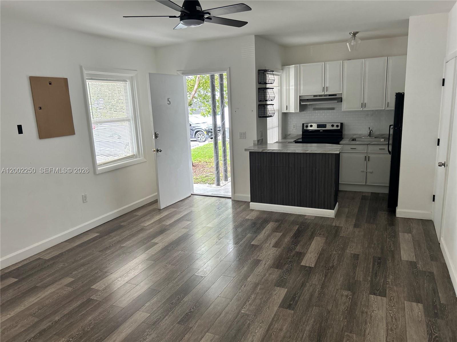 RESUB BLKS 13 & 14 IDLEWY - Residential Lease