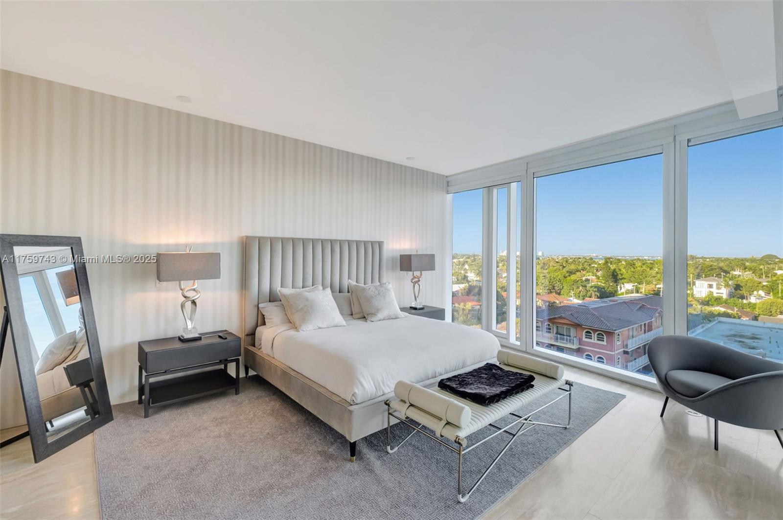 SURF CLUB CONDO - Residential