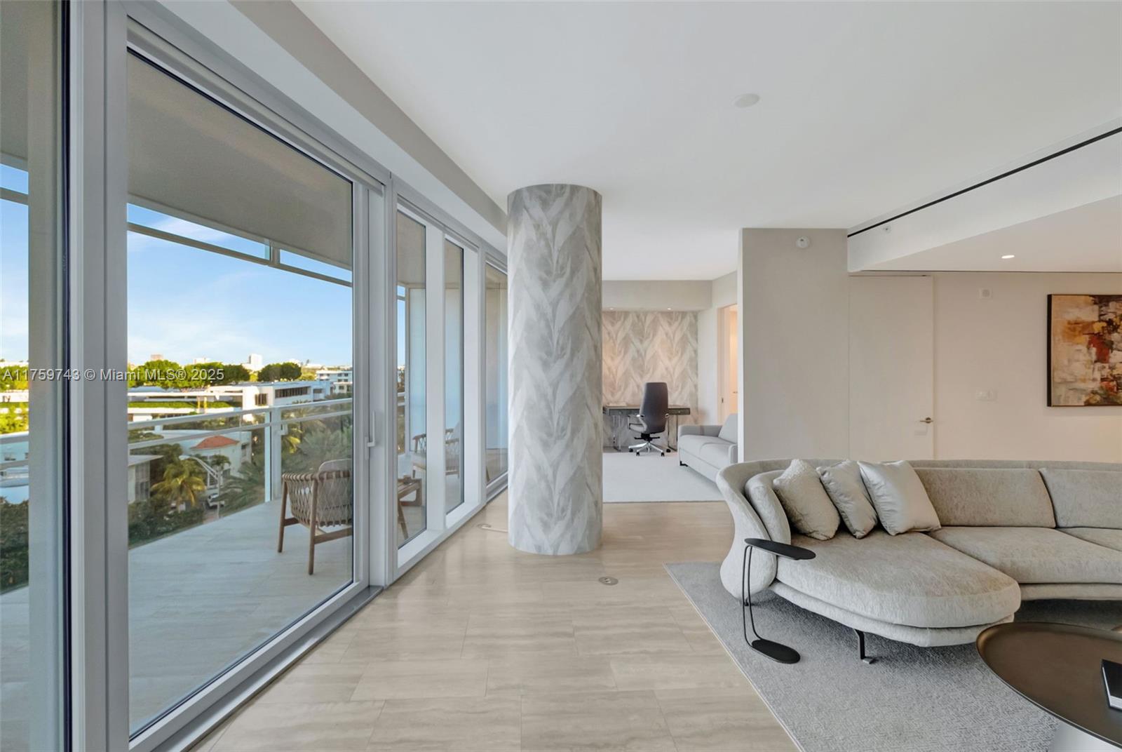 SURF CLUB CONDO - Residential