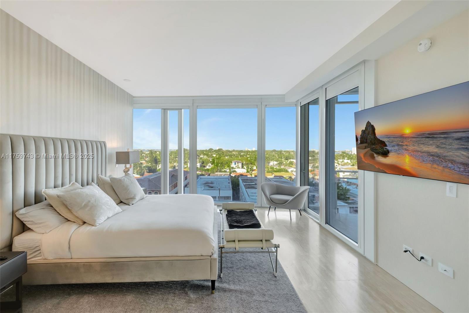 SURF CLUB CONDO - Residential