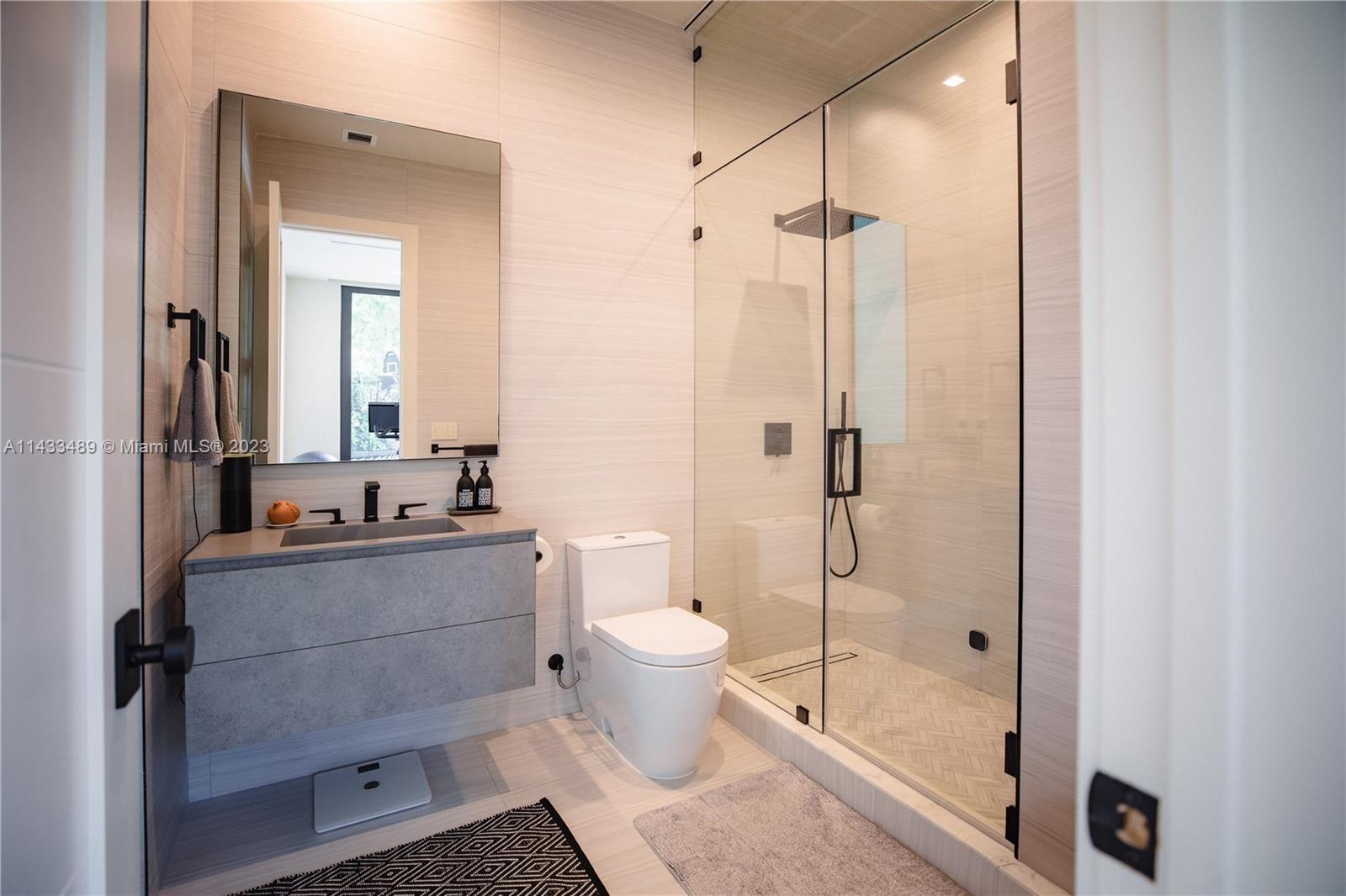 DAVIS OAKS - Residential