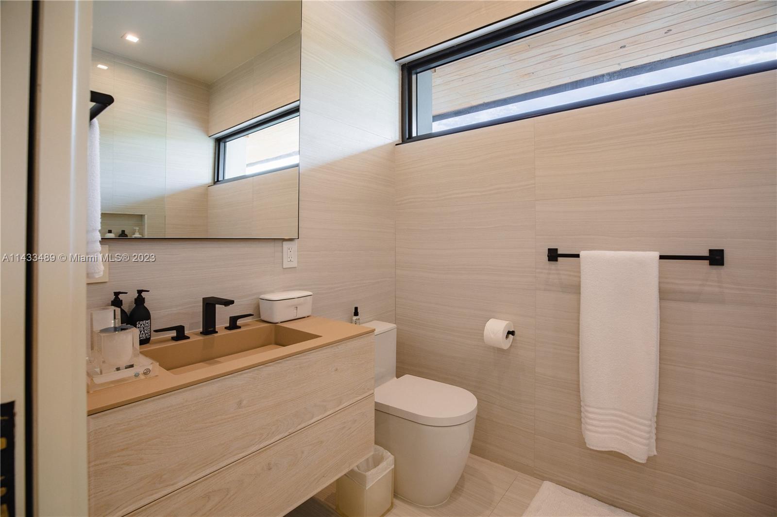 DAVIS OAKS - Residential