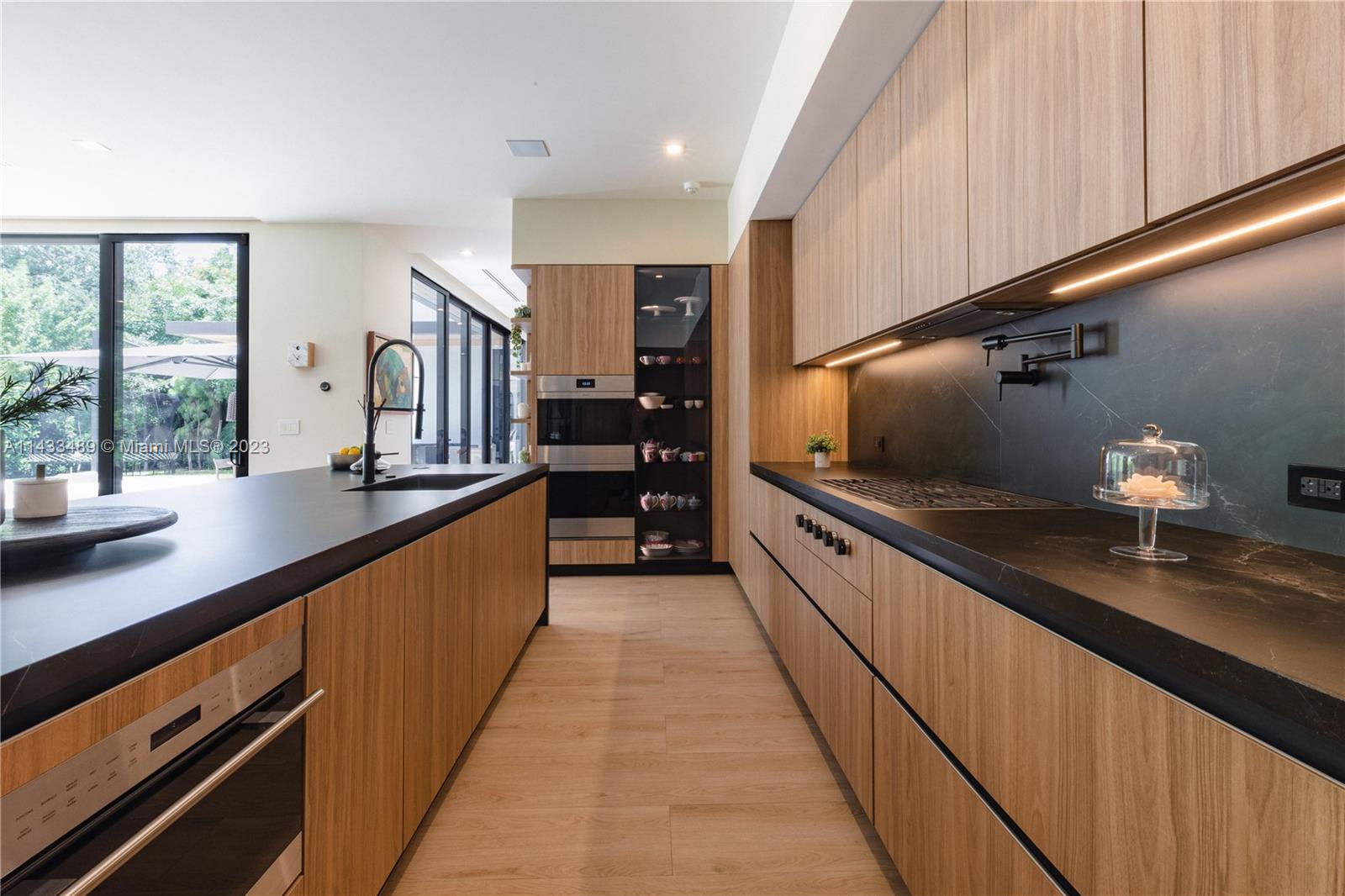 DAVIS OAKS - Residential