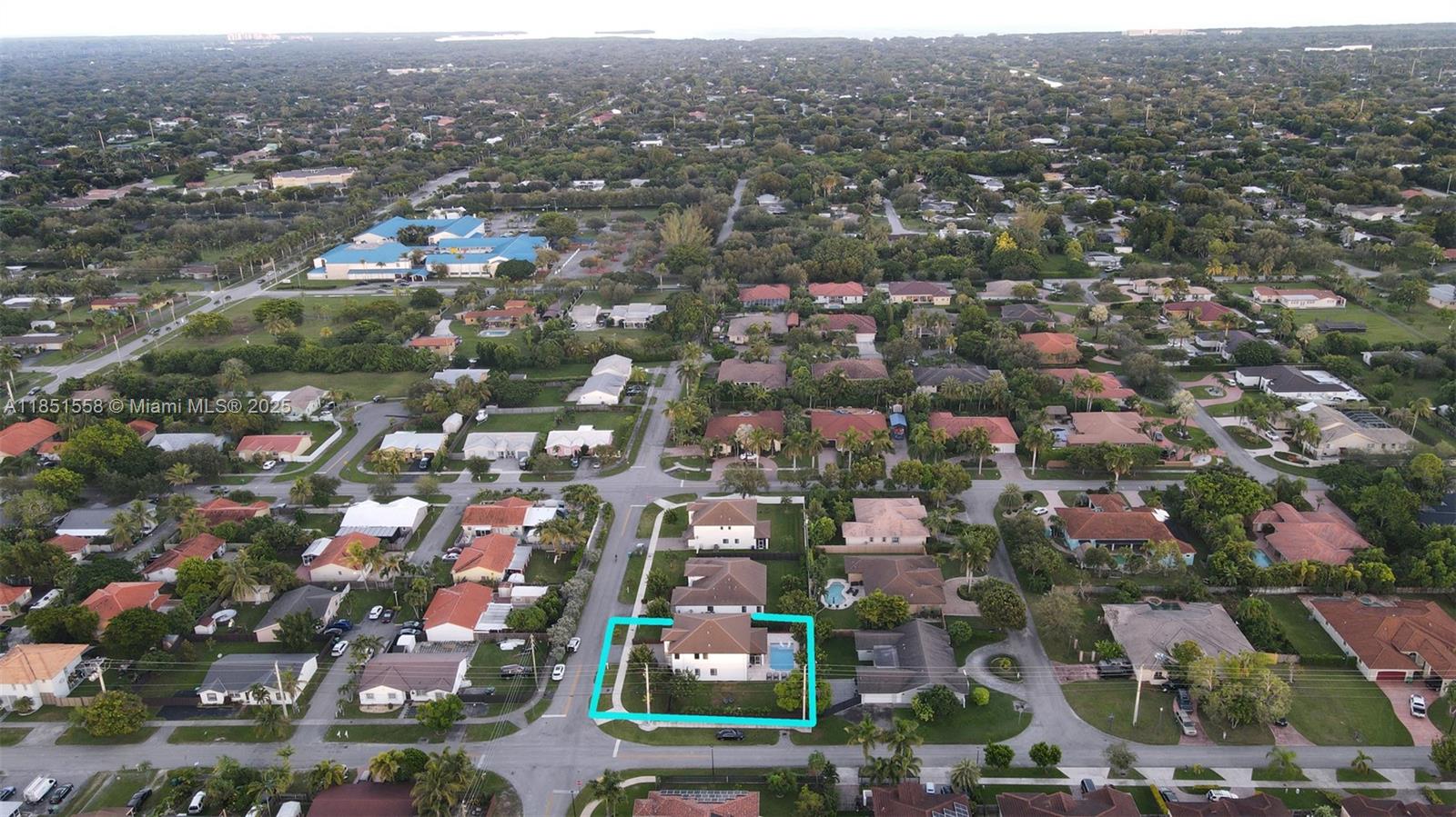 PALMETTO BAY GARDENS - Residential